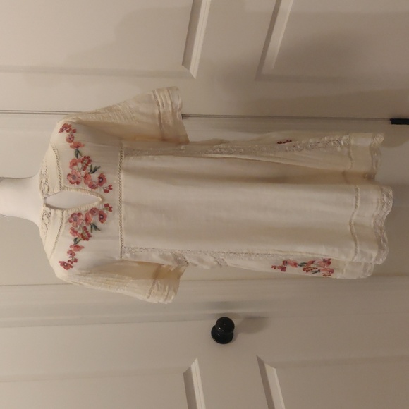 Free People Embroidered Victorian Dress Color- Cream/ Off-white mini dress sz S - Picture 9 of 14